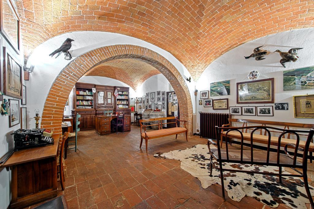 Tenuta Di Petriolo Guest House Torrita di Siena Exterior foto